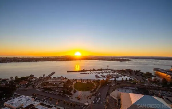 $9,495 | 700 West Harbor Drive, Unit 2902, San Diego, CA 92101