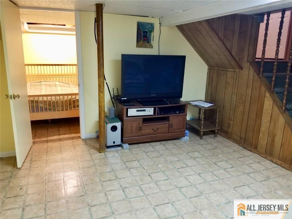 12 6th Street Edison, NJ 08837 - Photo 39 of 43 Gallery Image 39