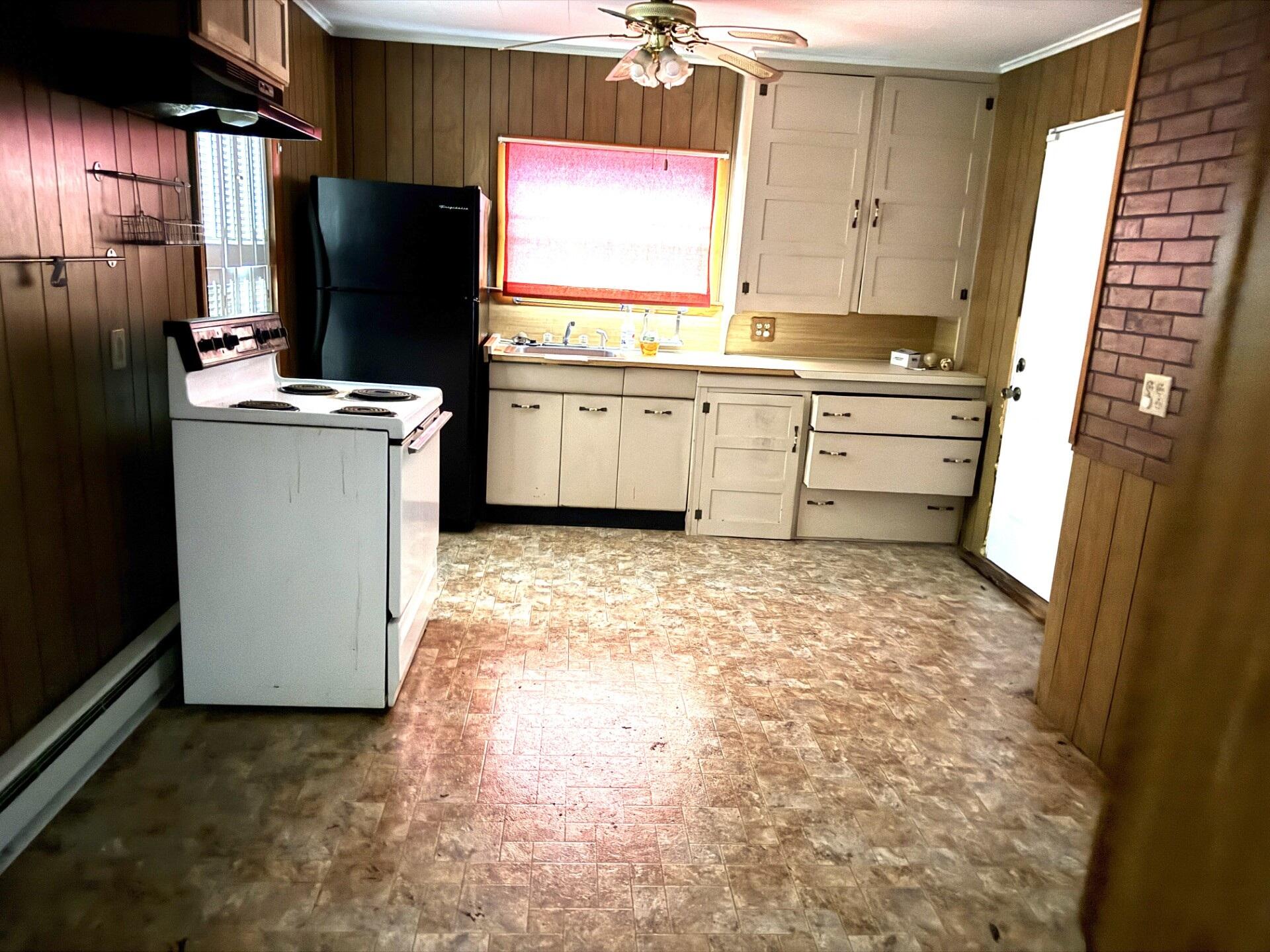 4 Union Place Waterville, ME 04901 - Photo 4 of 12 Kitchen