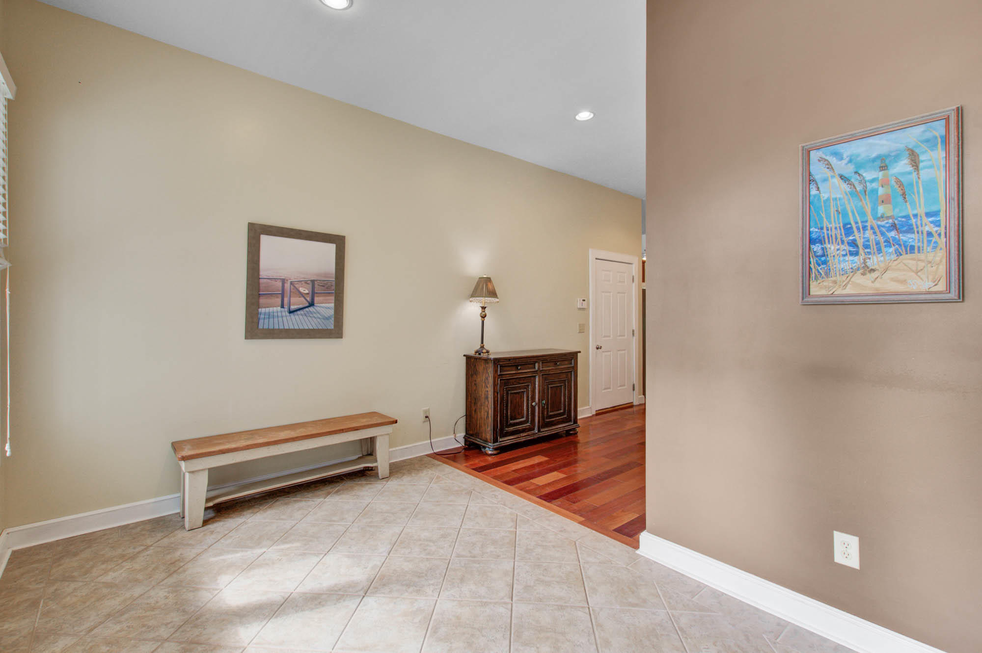 1163 Quick Rabbit Loop Charleston, SC 29414 - Photo 8 of 37 Foyer