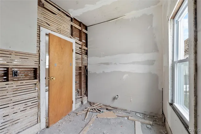 $110,000 | 205 McCool Avenue, De Witt, NY 13057