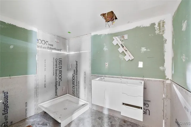 $110,000 | 205 McCool Avenue, De Witt, NY 13057