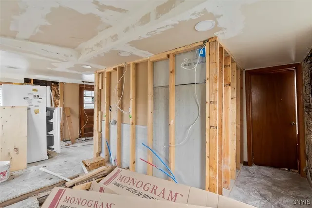 $110,000 | 205 McCool Avenue, De Witt, NY 13057