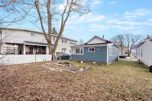 $110,000 | 205 McCool Avenue, De Witt, NY 13057