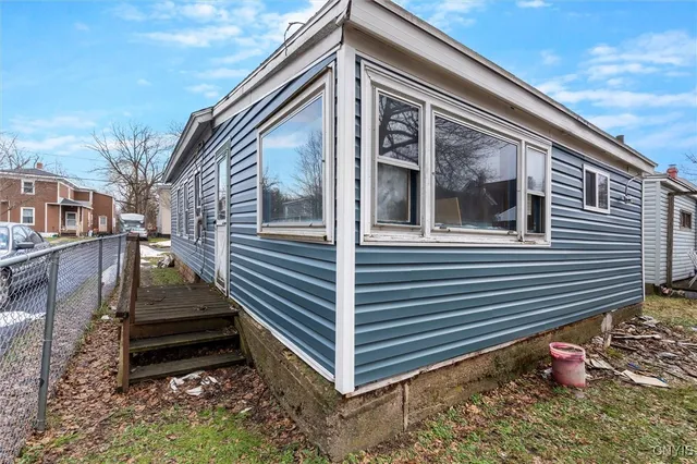 $110,000 | 205 McCool Avenue, De Witt, NY 13057
