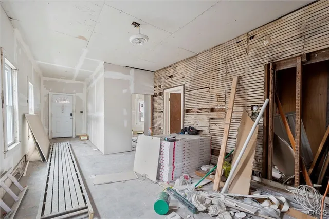 $110,000 | 205 McCool Avenue, De Witt, NY 13057