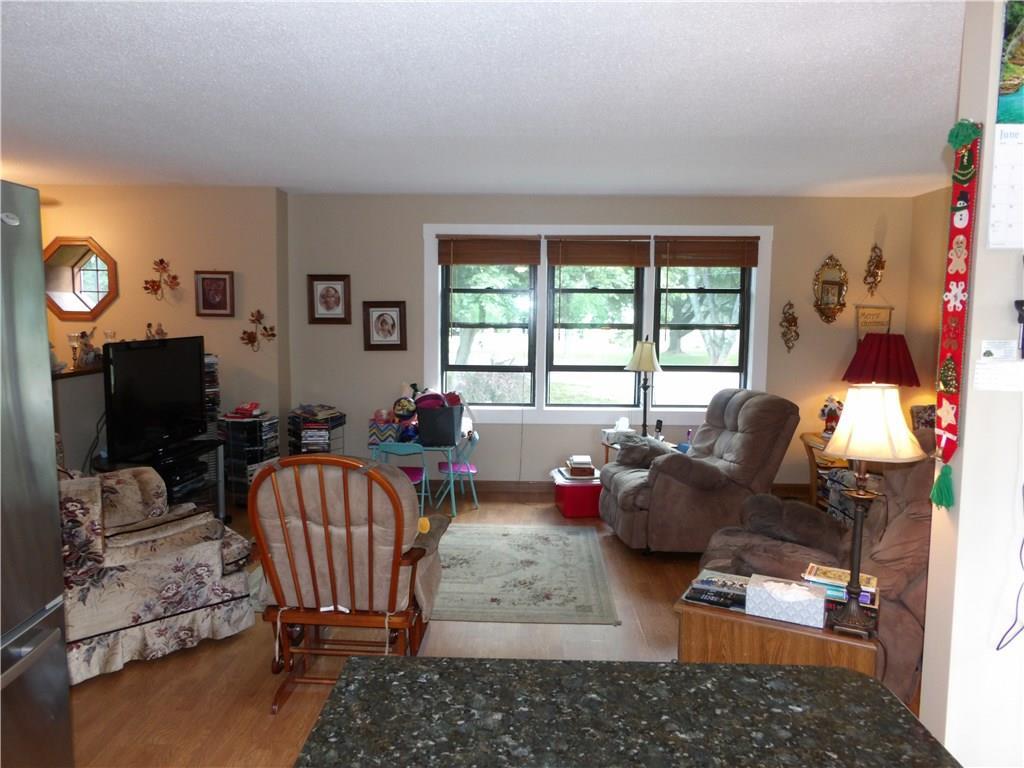 692 West River Road Augusta, ME 04330 - Photo 6 of 26 LIVING ROOM
