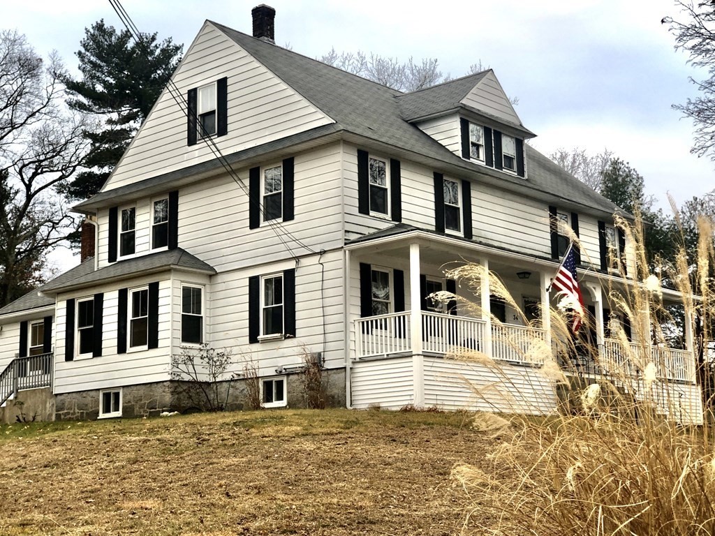 34 Rivulet Street Uxbridge, MA 01569 - Photo 2 of 38 Gallery Image 2