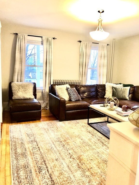 34 Rivulet Street Uxbridge, MA 01569 - Photo 7 of 38 Gallery Image 7