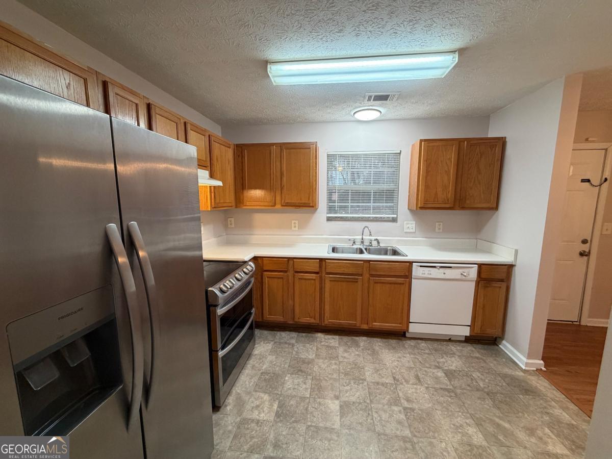 5583 Windfall Lane Lithonia, GA 30058 - Photo 9 of 19