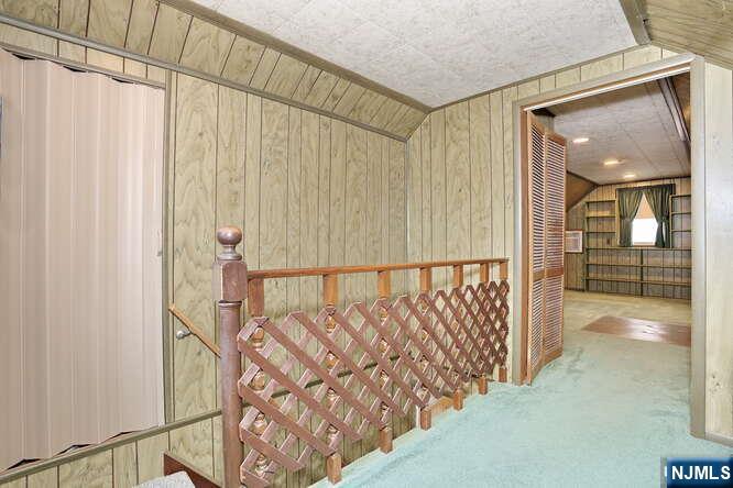 22-09 Arcadia Road Fair Lawn, NJ 07410 - Photo 12 of 28 a view of a entryway