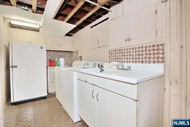 $525,900 | 22-09 Arcadia Road, Fair Lawn, NJ 07410