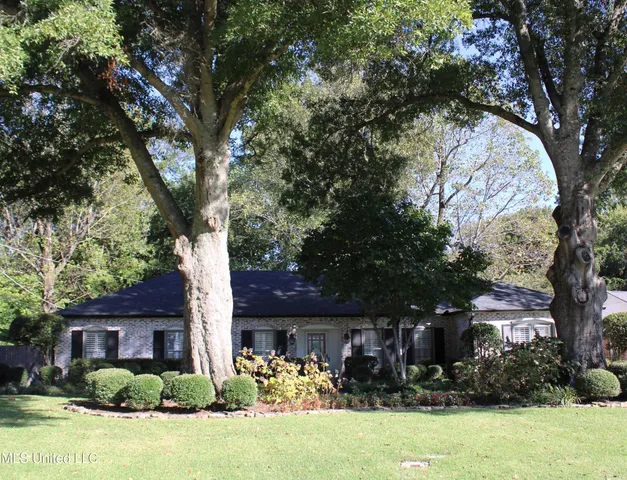 $299,900 | 6476 Dresden Street, Olive Branch, MS 38654