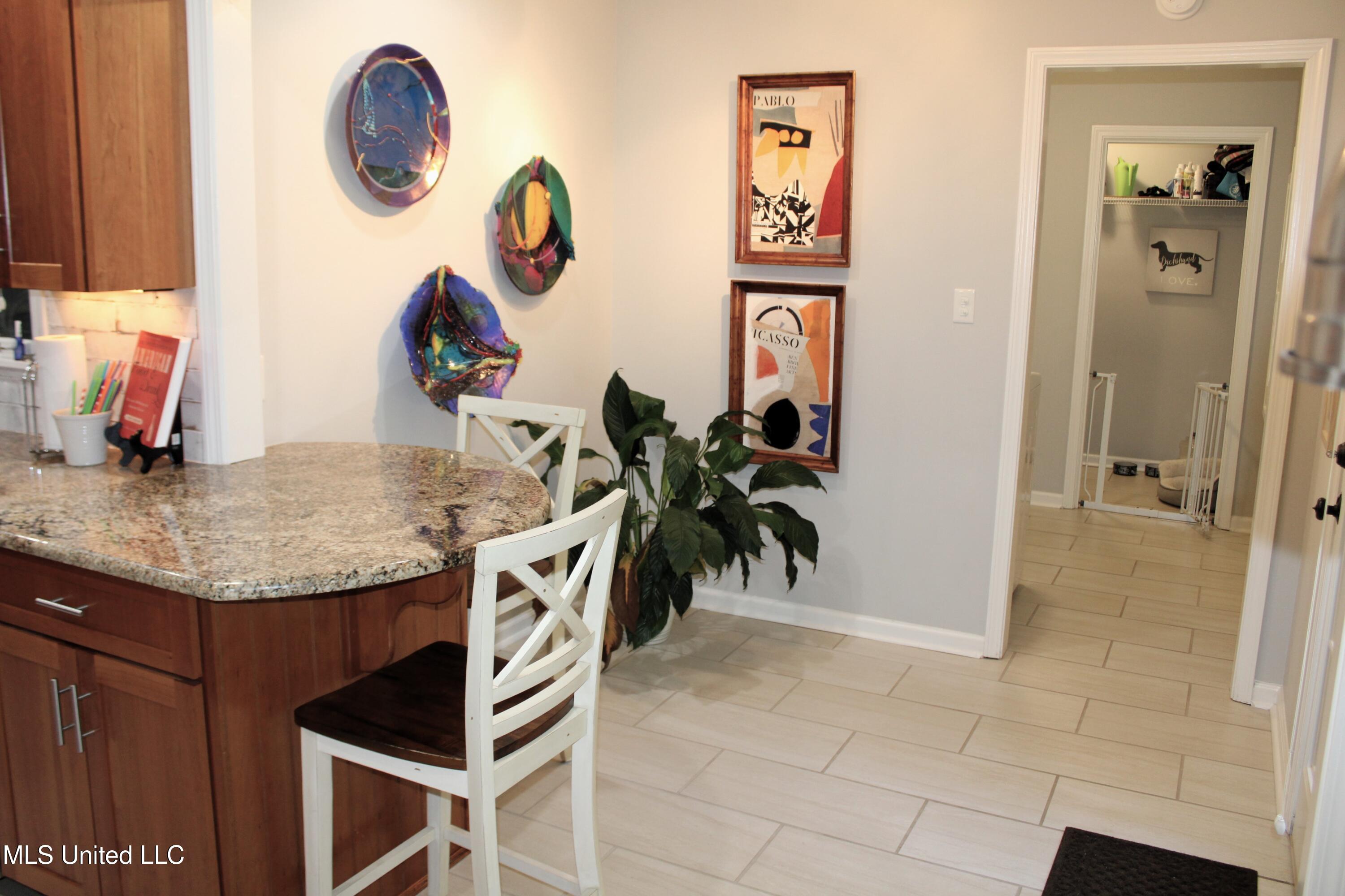 6476 Dresden Street Olive Branch, MS 38654 - Photo 15 of 28 Granite Countertops and Snack Bar