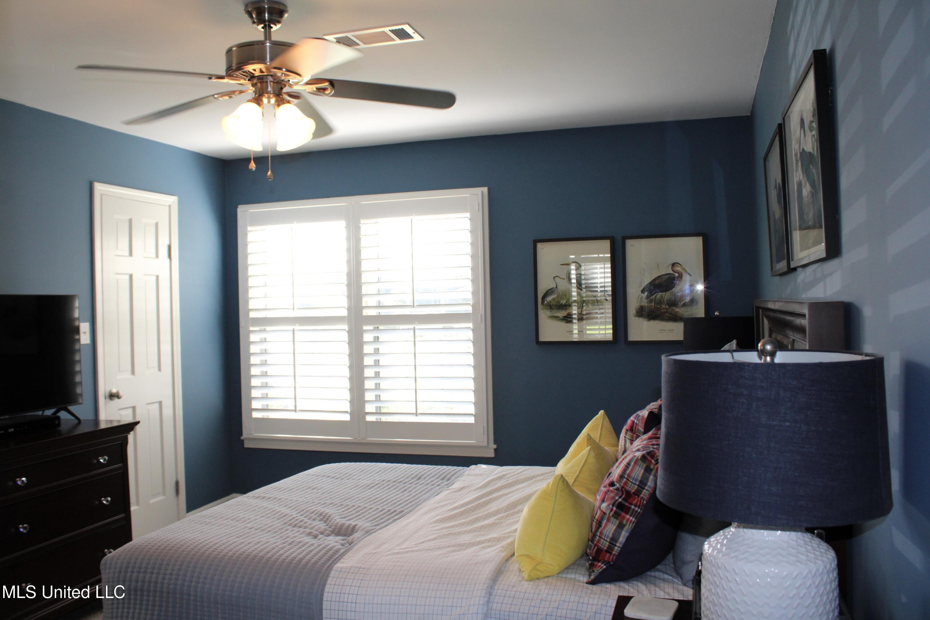 6476 Dresden Street Olive Branch, MS 38654 - Photo 18 of 28 Primary Bedroom