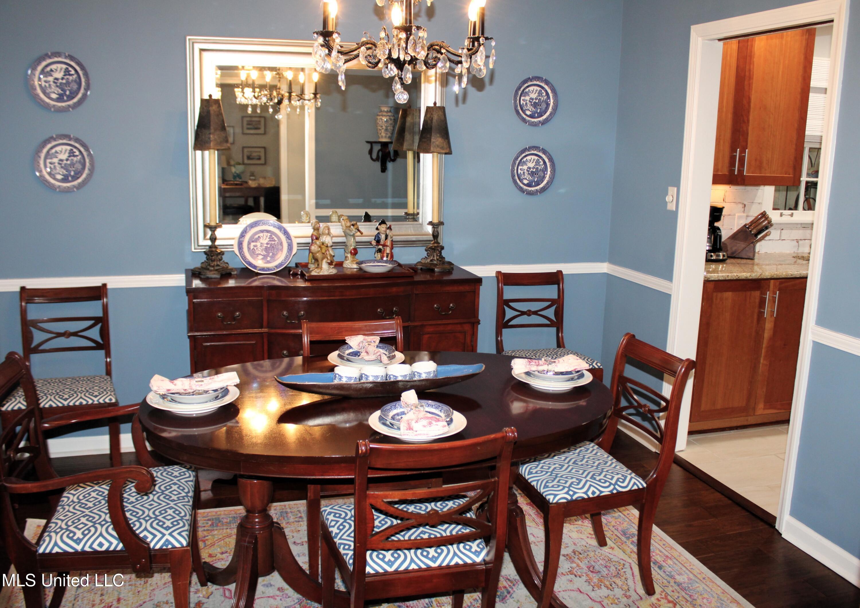 6476 Dresden Street Olive Branch, MS 38654 - Photo 8 of 28 Formal Dining Room