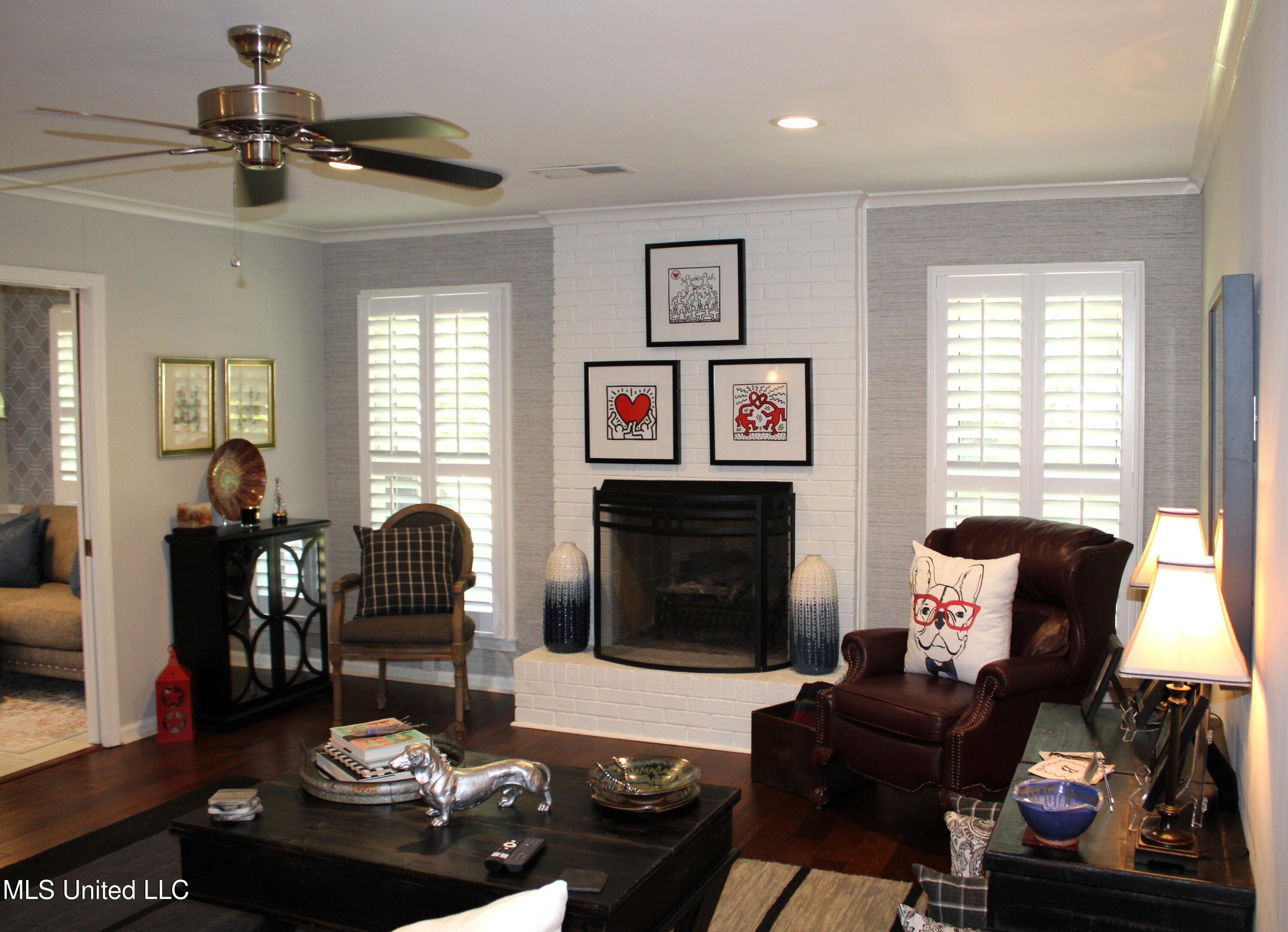 6476 Dresden Street Olive Branch, MS 38654 - Photo 9 of 28 Great Room