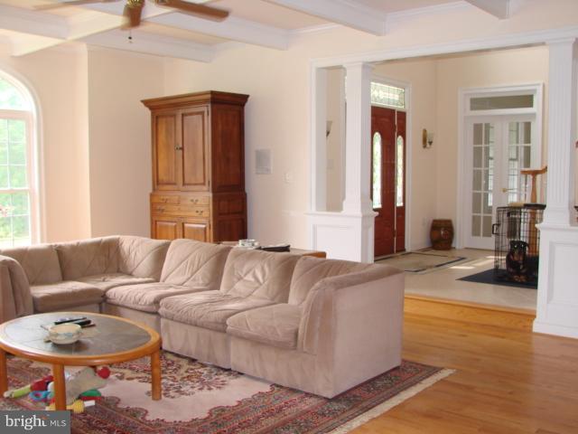 1535 Wakeman Mill Road Front Royal, VA 22630 - Photo 27 of 30 Living Room