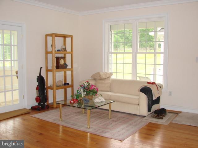 1535 Wakeman Mill Road Front Royal, VA 22630 - Photo 6 of 30 Family Room