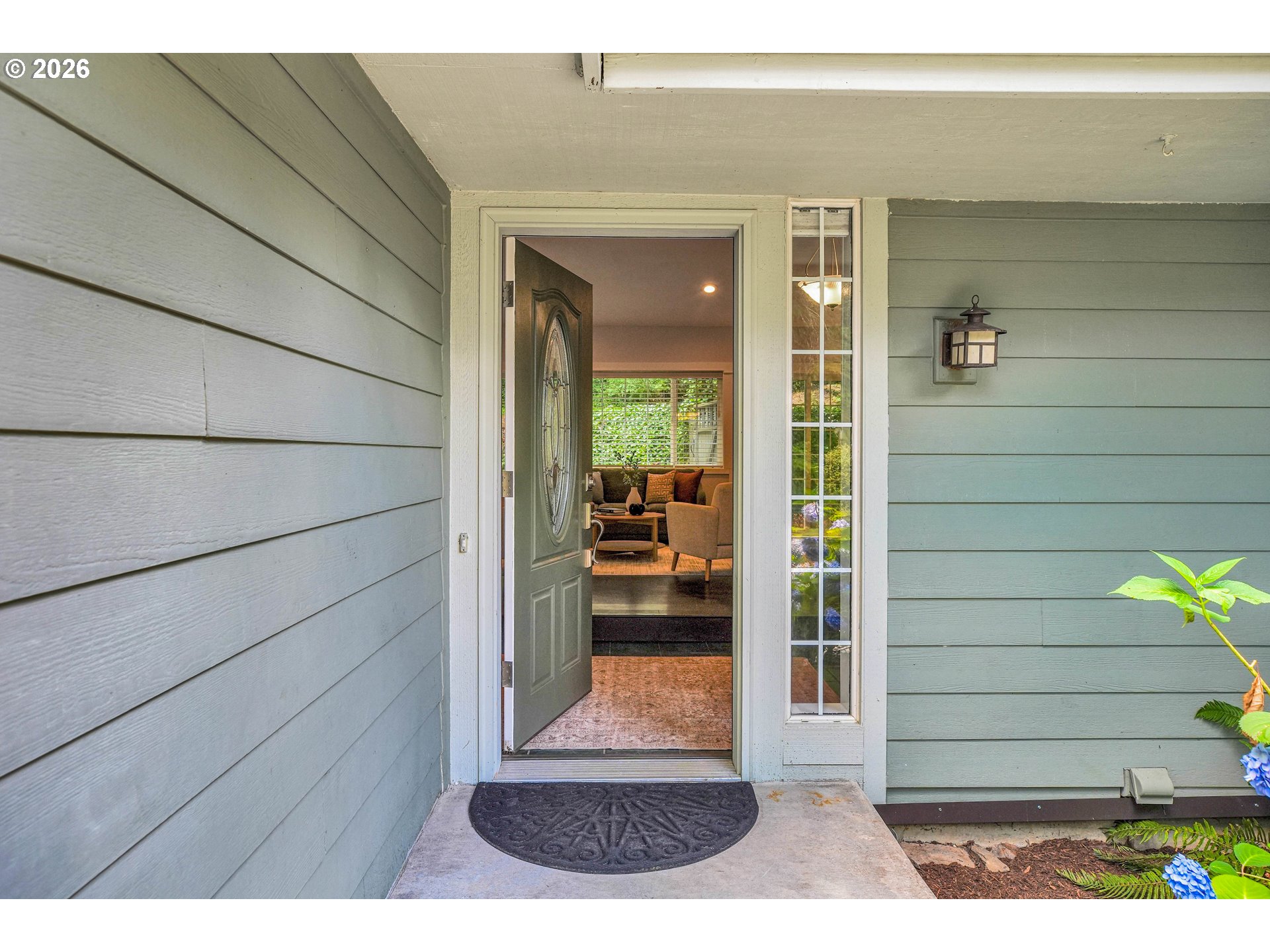 29408 Southeast Stone Road Gresham, OR 97080 - Photo 8 of 48 Entrance/Foyer