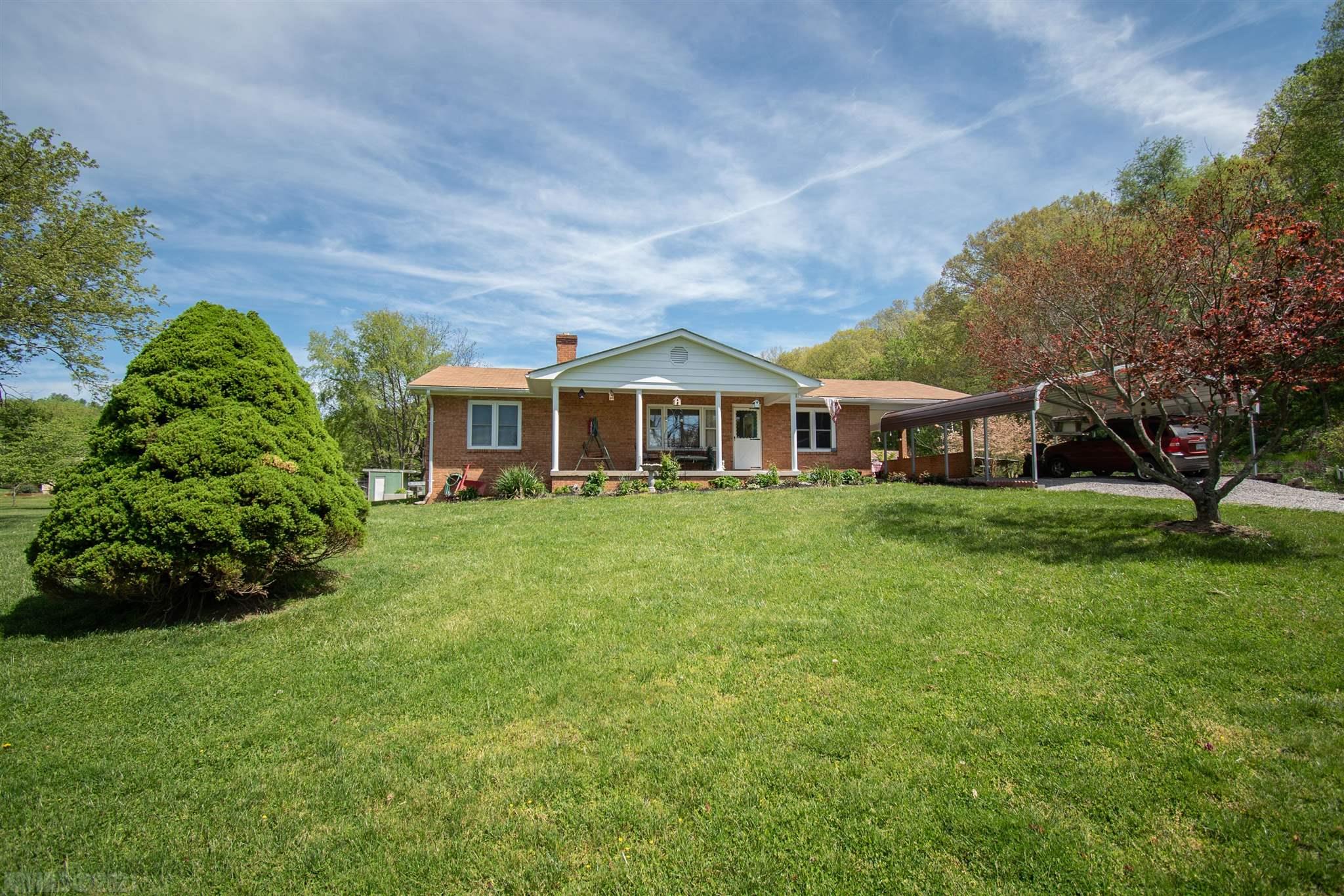 523 Mill Road Pembroke, VA 24136 - Photo 2 of 36 Gallery Image 2