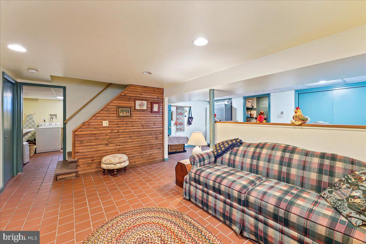 365 Garden Road Springfield, PA 19064 - Photo 21 of 26