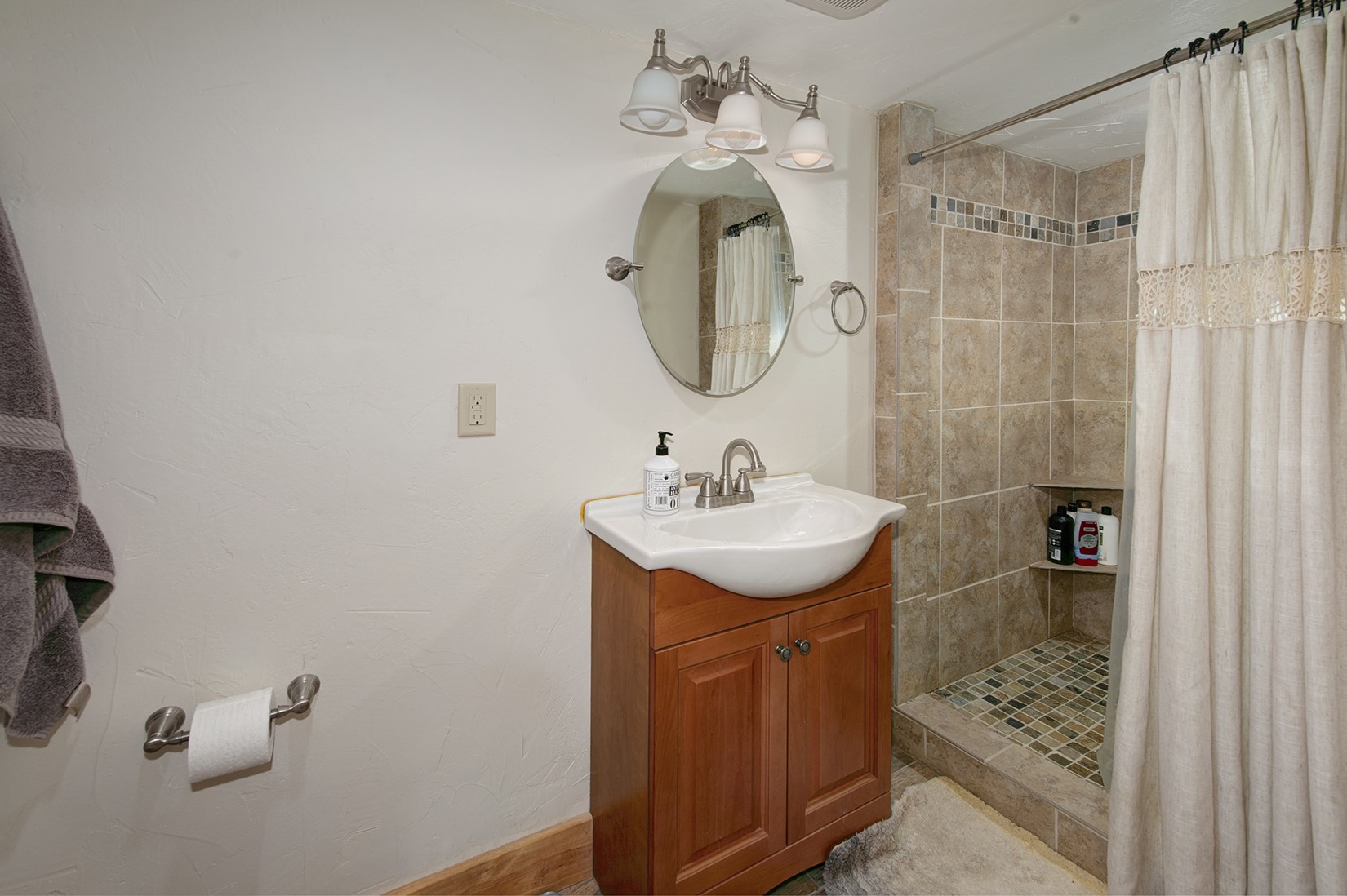 5254 Montezuma Road Dillon, CO 80435 - Photo 17 of 33 Gallery Image 17