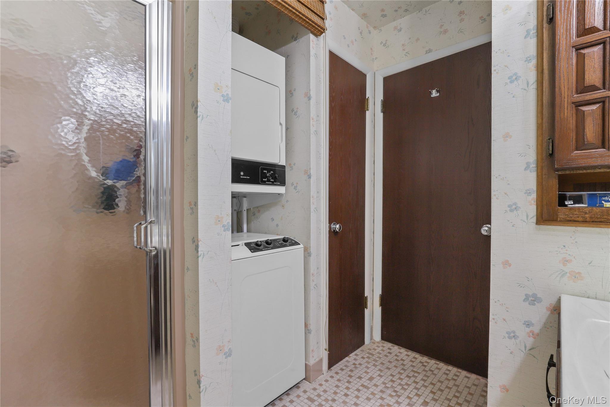 116 Village Road, Unit D Yorktown Heights, NY 10598 - Photo 17 of 32 a bathroom with a sink and a toilet