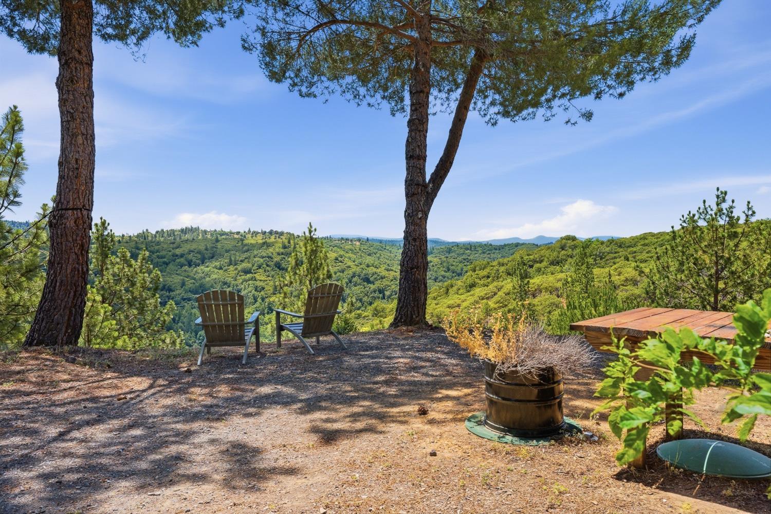 5595 Jasper-Ridge Murphys, CA 95247 - Photo 55 of 96 Sit in the shade and enjoy the fabulous views!