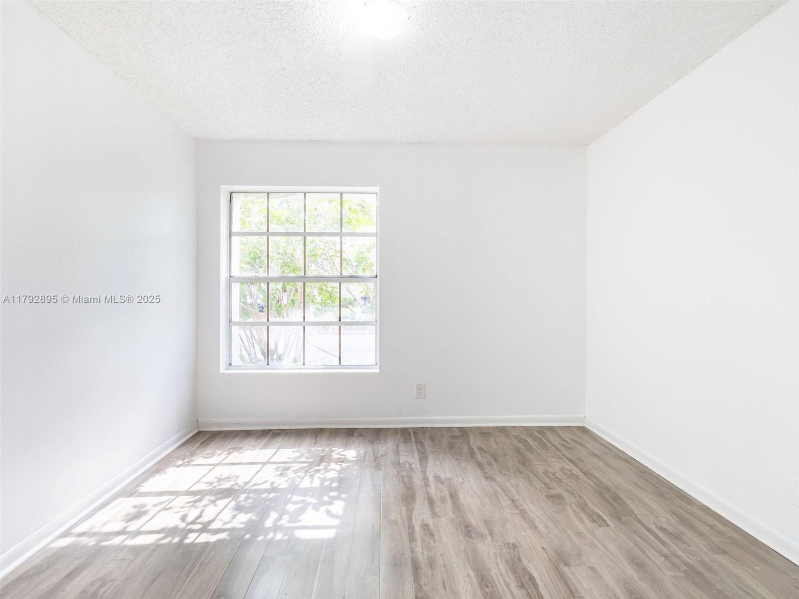 1225 Seagrape Circle Weston, FL 33326 - Photo 34 of 61