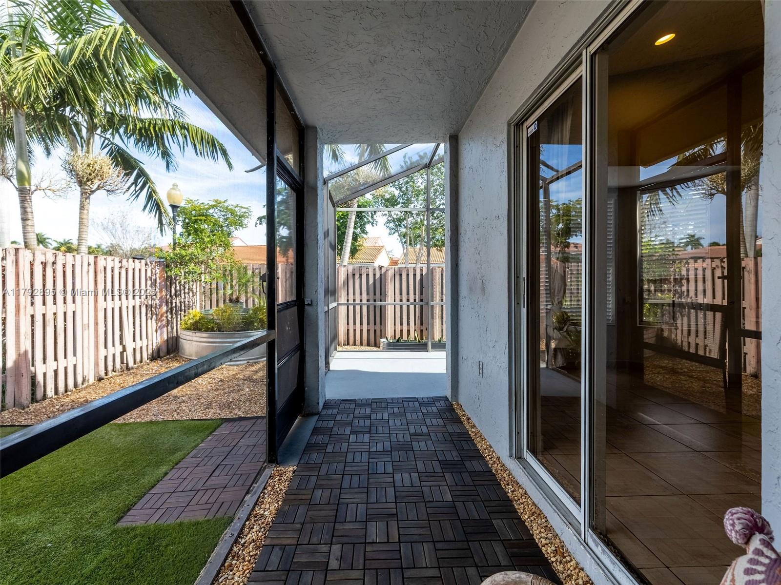 1225 Seagrape Circle Weston, FL 33326 - Photo 44 of 61