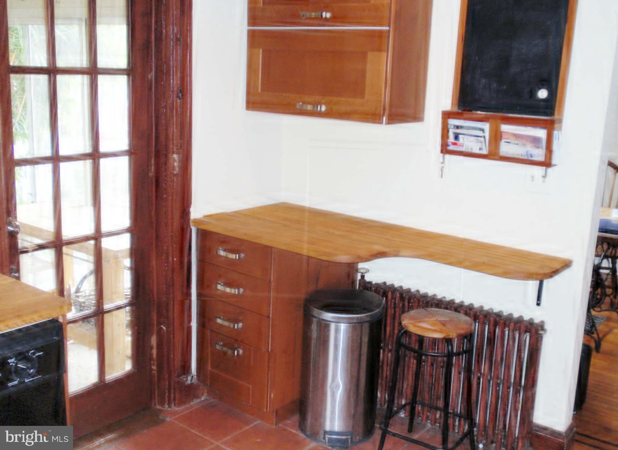 1120 Overbrook Road Baltimore, MD 21239 - Photo 6 of 15 Kitchen