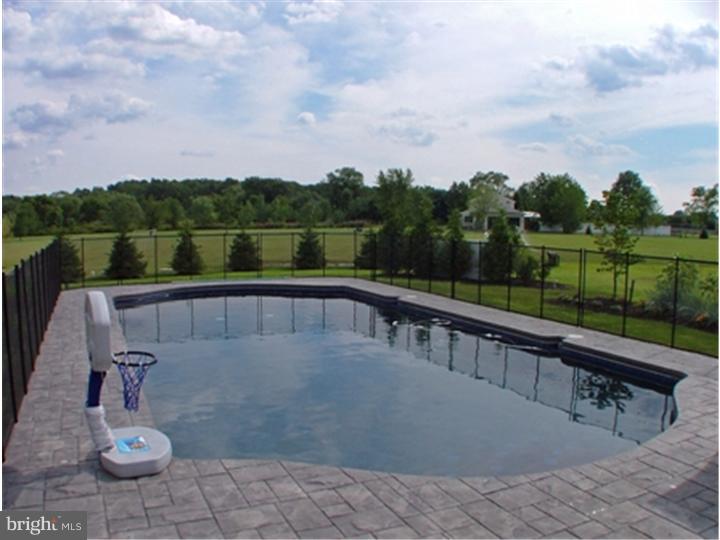 420 Scott Road Pipersville, PA 18947 - Photo 11 of 20 Gallery Image 11
