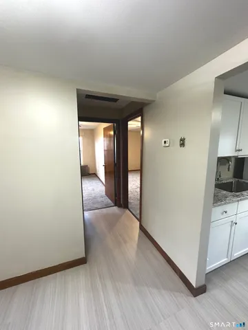 $1,250 | 6 Erin Street, Middletown, CT 06457