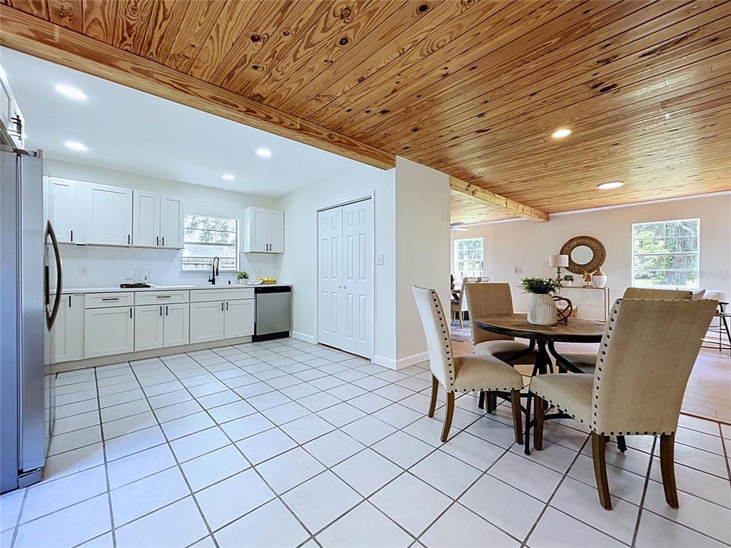 11008 Browning Road Lithia, FL 33547 - Photo 25 of 88
