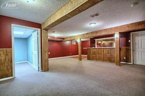11500 Whitaker Road Fenton, MI 48430 - Photo 19 of 29 20420240-18.JPG
