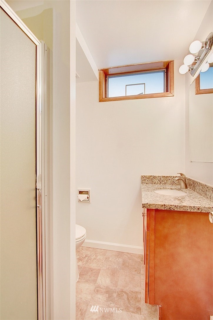 3000 Northeast 5th Place Renton, WA 98056 - Photo 14 of 21