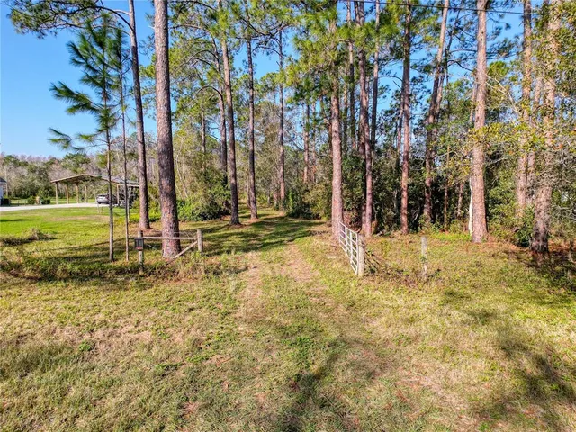 $250,000 | 6034 Lakeside Drive, Lutz, FL 33558