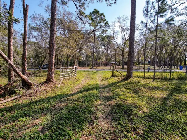 $250,000 | 6034 Lakeside Drive, Lutz, FL 33558