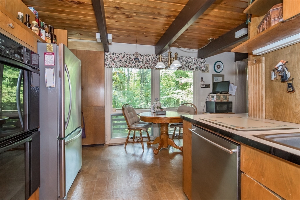 195 Thayer Farm Road Attleboro, MA 02703 - Photo 18 of 26 Gallery Image 18