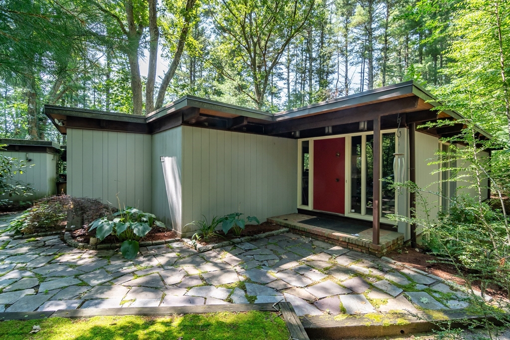 195 Thayer Farm Road Attleboro, MA 02703 - Photo 2 of 26 Gallery Image 2