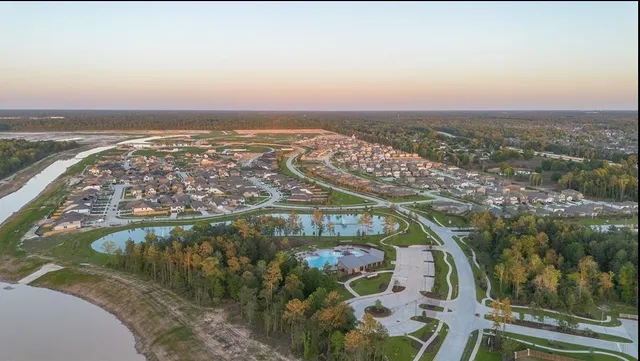 $2,300 | 16628 Sterling Clf Street, Conroe, TX 77302