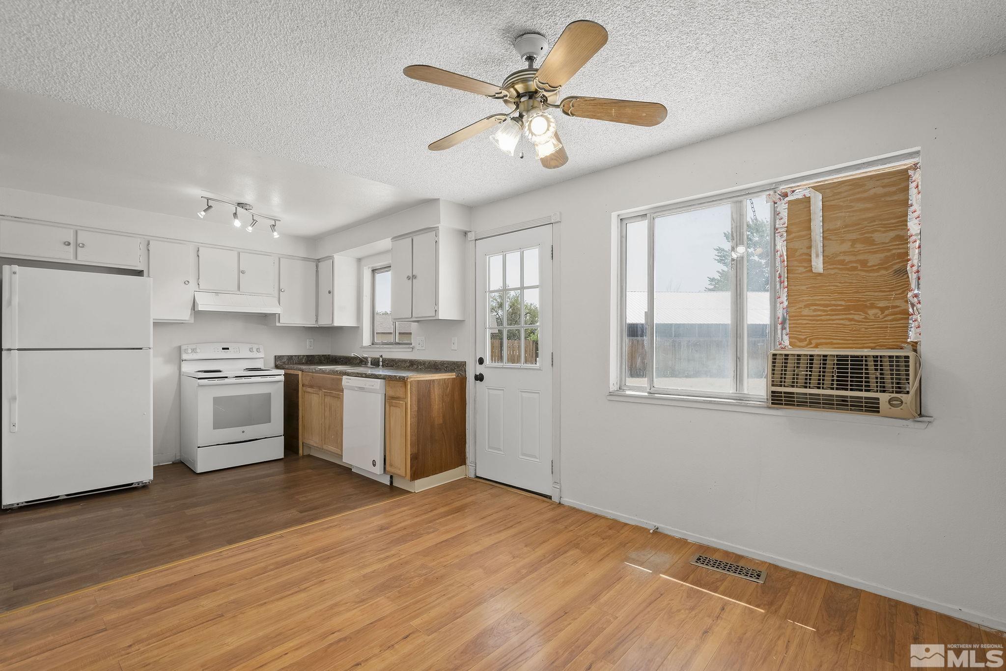 302 River Boat Road Dayton, NV 89403 - Photo 6 of 22 Photo 6