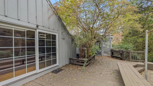 $649,900 | 72 Carriage Drive, Middlebury, CT 06762