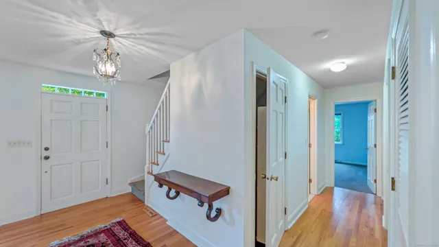 $649,900 | 72 Carriage Drive, Middlebury, CT 06762