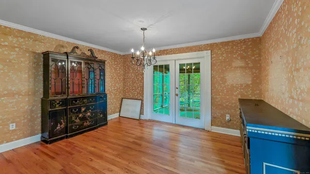 $649,900 | 72 Carriage Drive, Middlebury, CT 06762