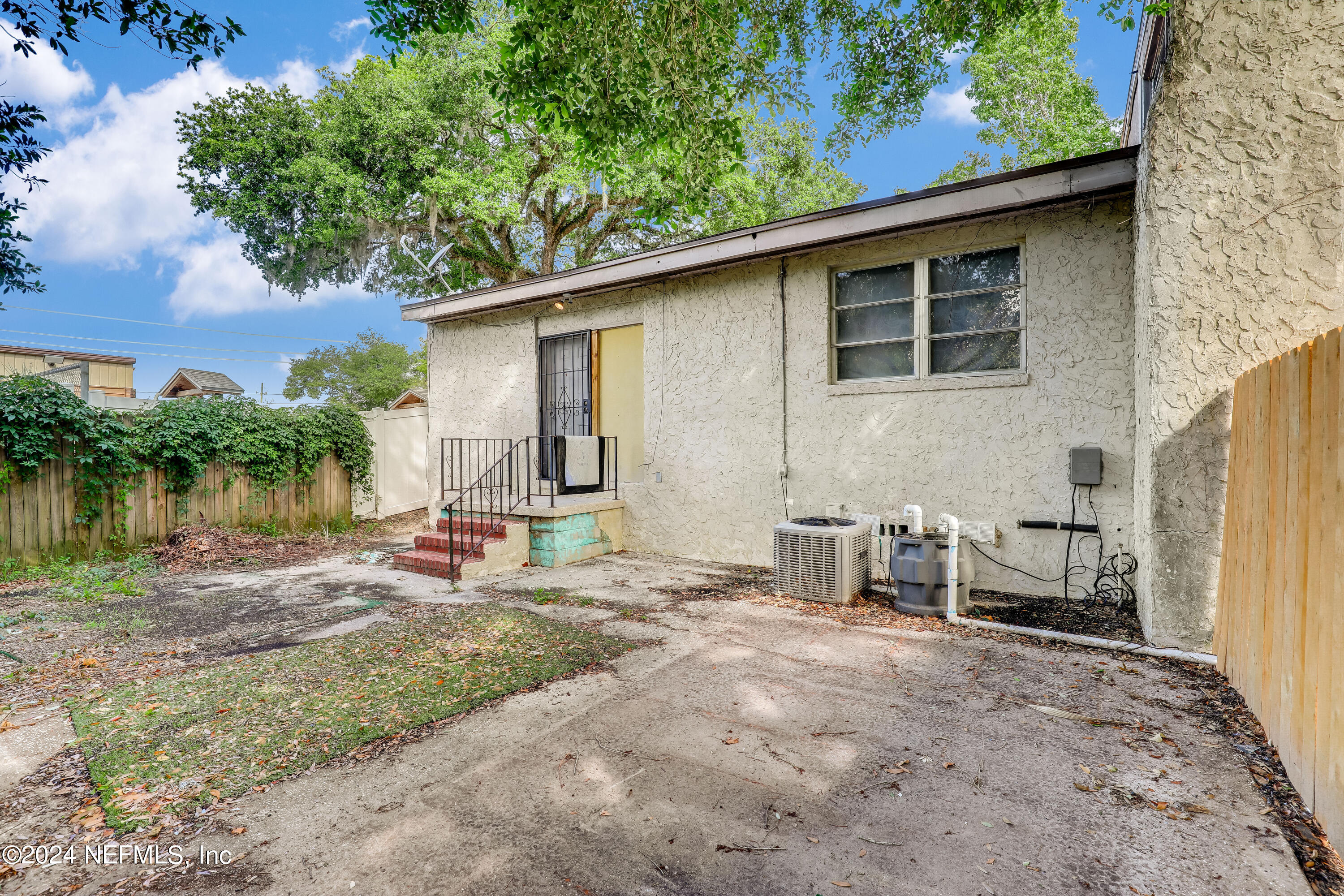 6912 Lillian Road Jacksonville, FL 32211 - Photo 23 of 31 Back Exterior(1)