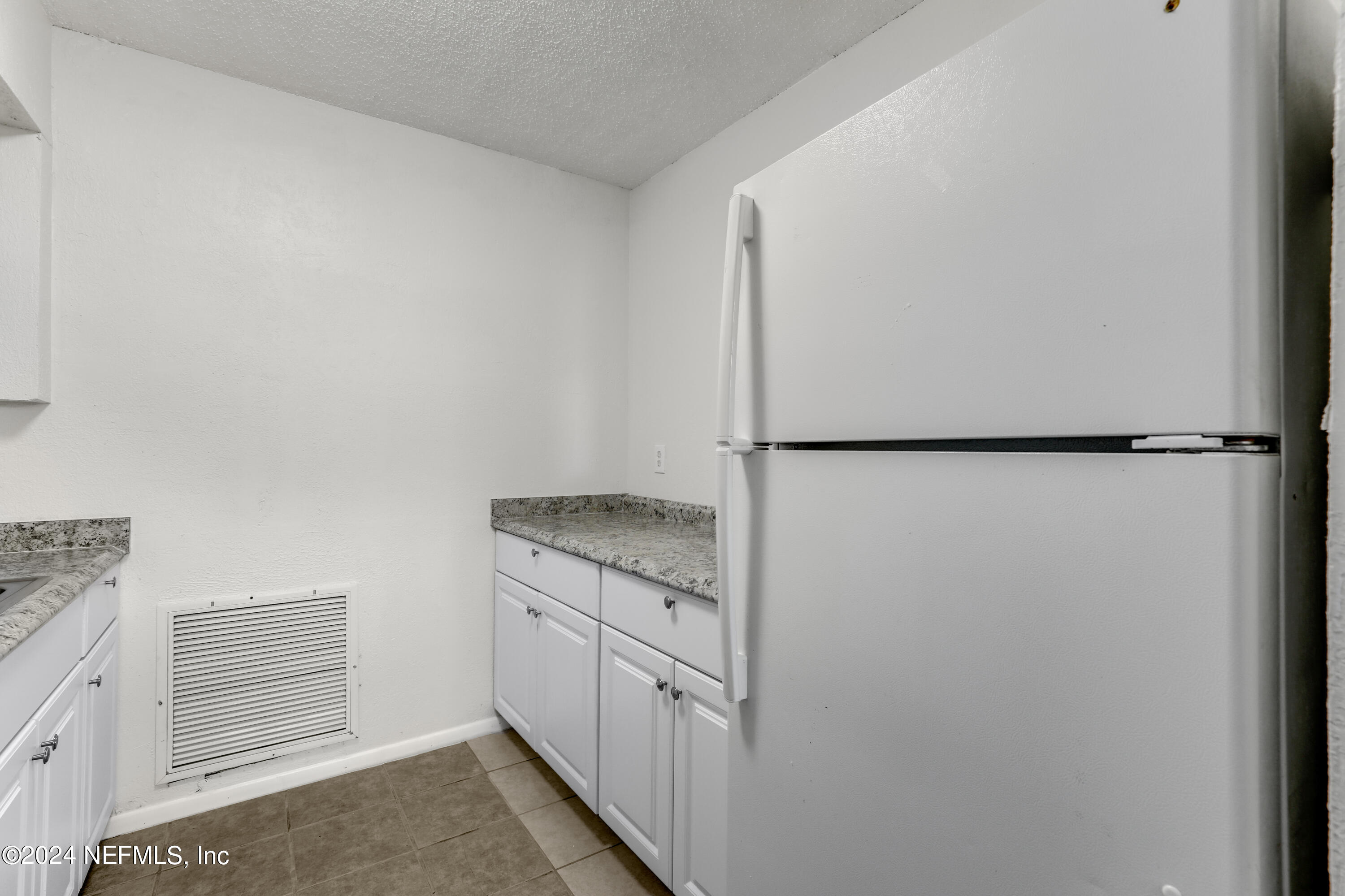 6912 Lillian Road Jacksonville, FL 32211 - Photo 9 of 31 Kitchen(1)