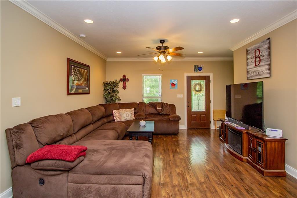 134 Charles Preuett Road Dry Prong, LA 71423 - Photo 3 of 12 Gallery Image 3
