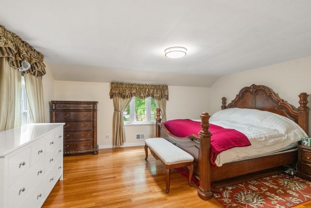 560 Worcester Street Wellesley, MA 02481 - Photo 15 of 29